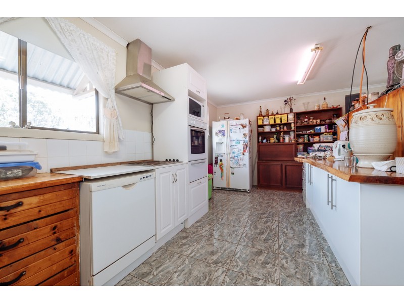 610 Darts Creek Road, Darts Creek QLD 4695