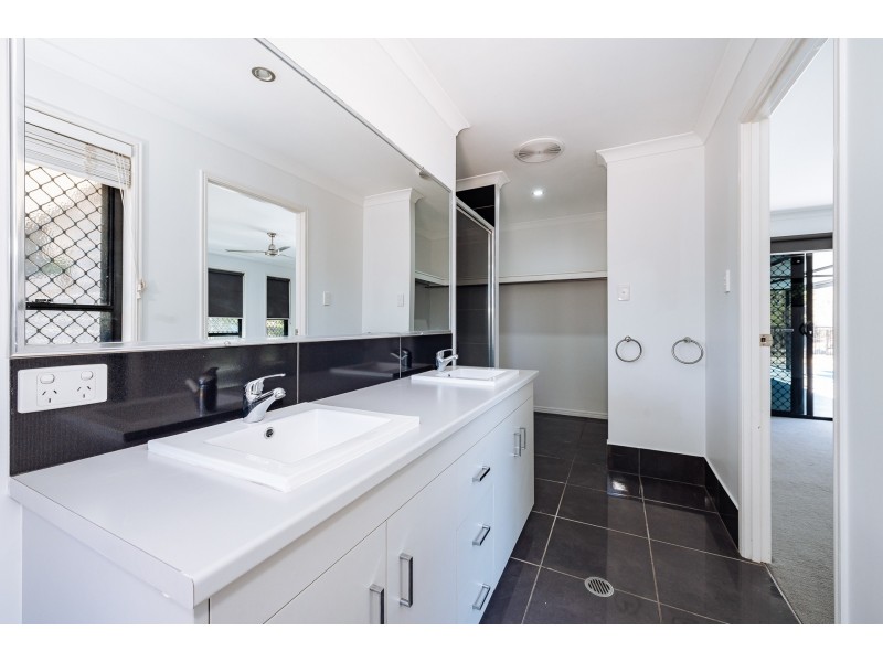 3623 Dawson Highway, Wooderson QLD 4680