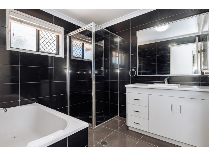 3623 Dawson Highway, Wooderson QLD 4680