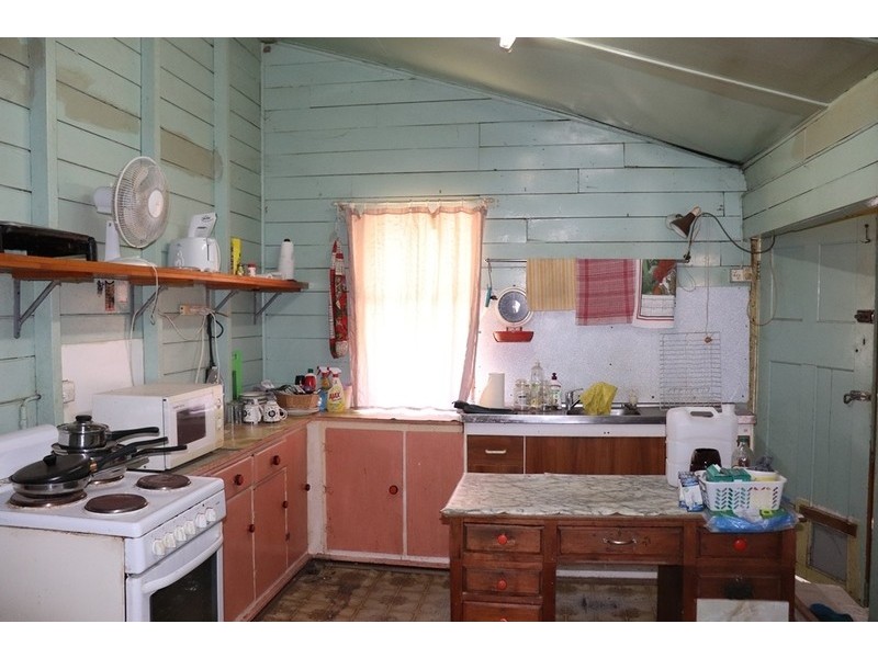 18 Chapman Street, Miriam Vale QLD 4677