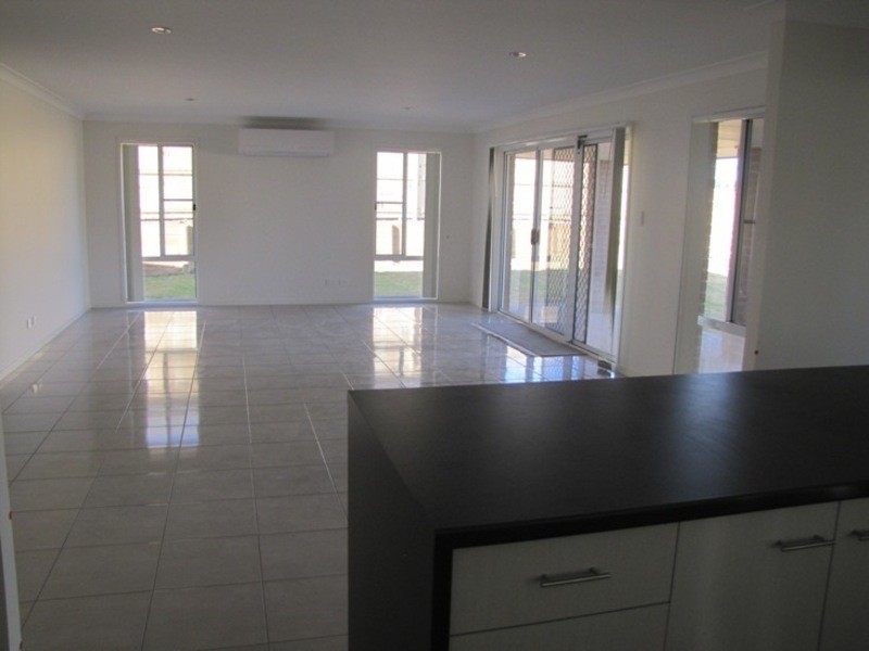 10 Abbey Place, Calliope QLD 4680