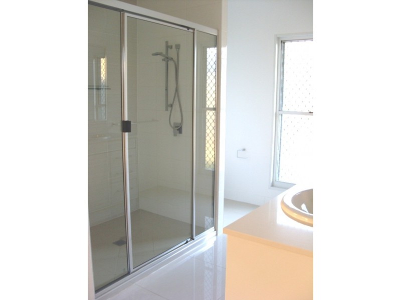 29 Bauhinia Street, Boyne Island QLD 4680