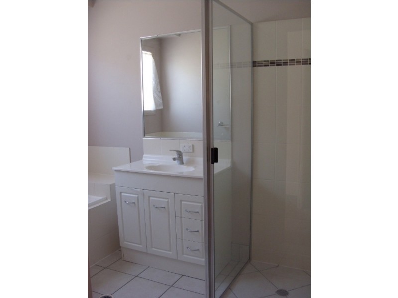 8 Lilly Pilly Place, Calliope QLD 4680