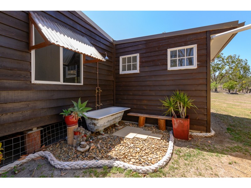 4307 Dawson Highway, Wooderson QLD 4680