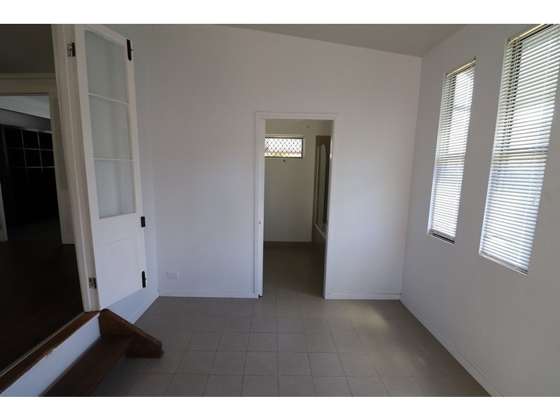 6 Sutherland Street, Calliope QLD 4680
