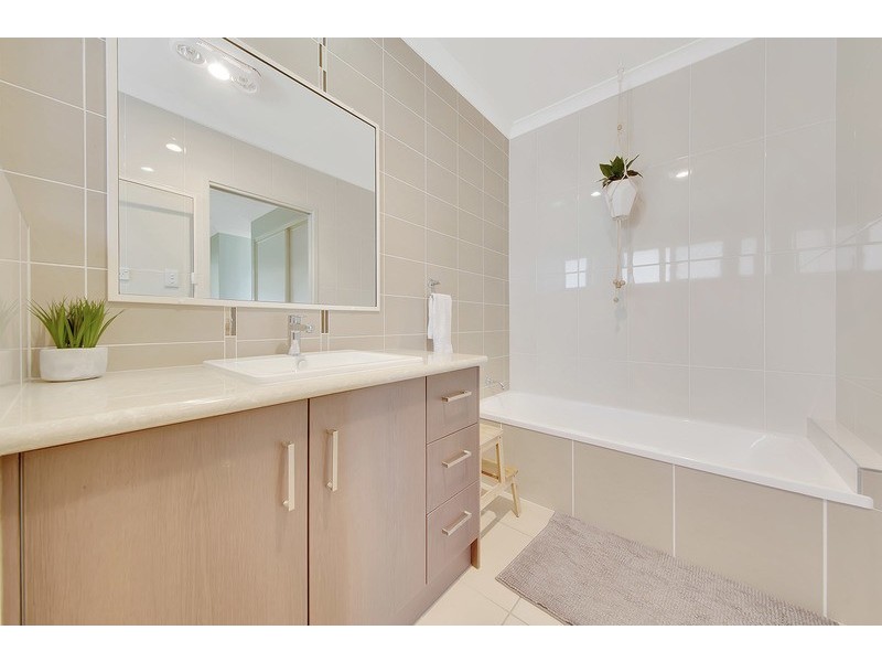 5 Beatle Parade, Calliope QLD 4680