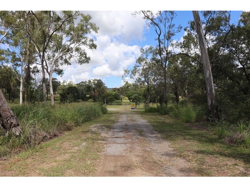 3735 Dawson Highway, Wooderson QLD 4680