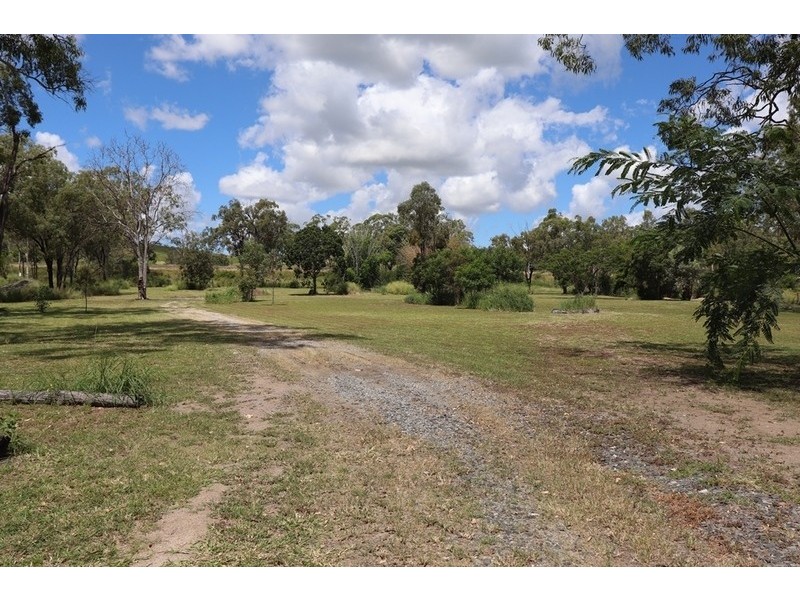 3735 Dawson Highway, Wooderson QLD 4680