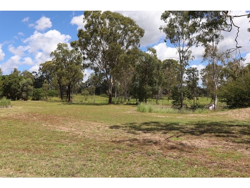 3735 Dawson Highway, Wooderson QLD 4680