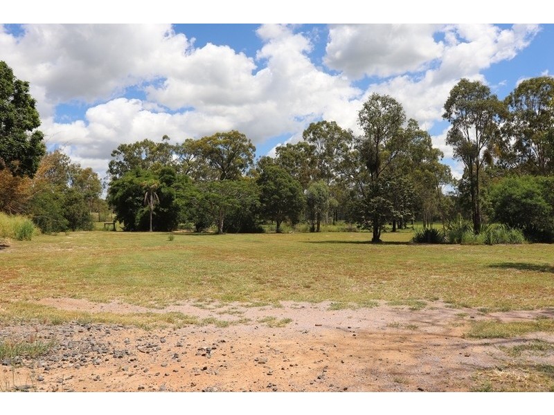 3735 Dawson Highway, Wooderson QLD 4680