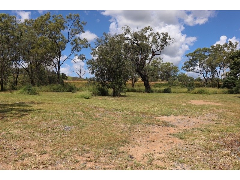 3735 Dawson Highway, Wooderson QLD 4680