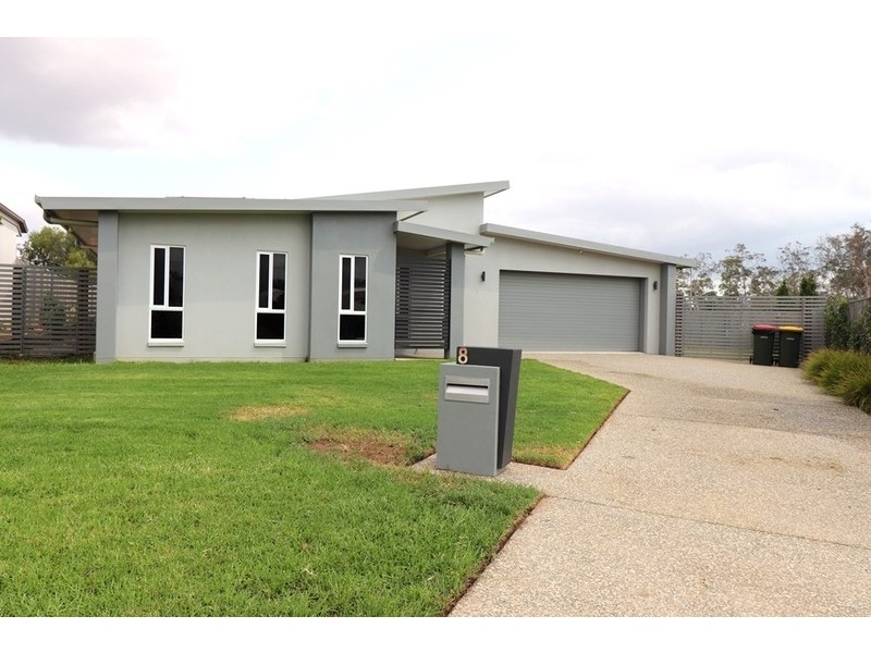 8 Jardine Crescent, Boyne Island QLD 4680