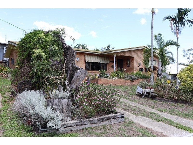14 King George Street, Mount Larcom QLD 4695