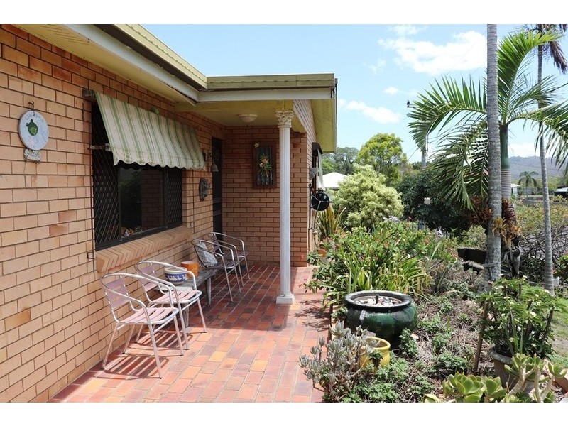 14 King George Street, Mount Larcom QLD 4695