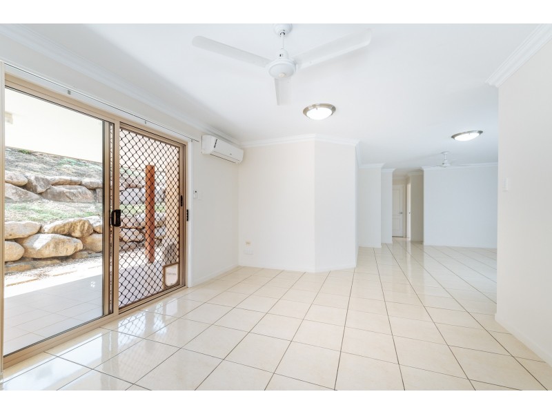 11 Eugenie Court, Glen Eden QLD 4680