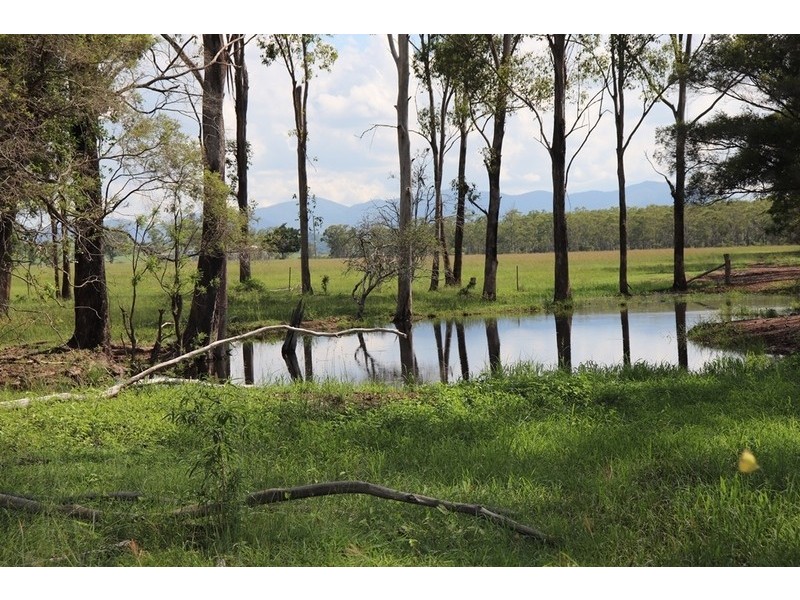 119 Dunnetts Road, Bracewell QLD 4695