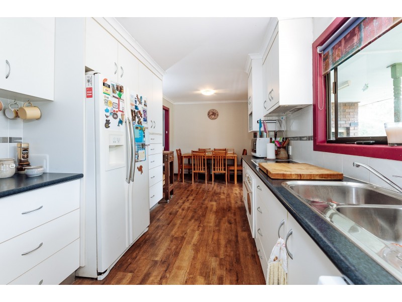 43 Chamberlain Road, Burua QLD 4680