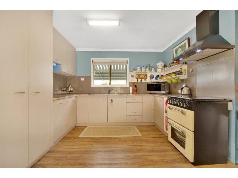 8 Mitchell Road, Calliope QLD 4680