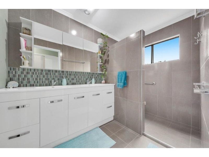 8 Mitchell Road, Calliope QLD 4680