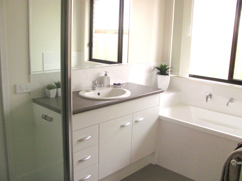 3 Woodward Avenue, Calliope QLD 4680