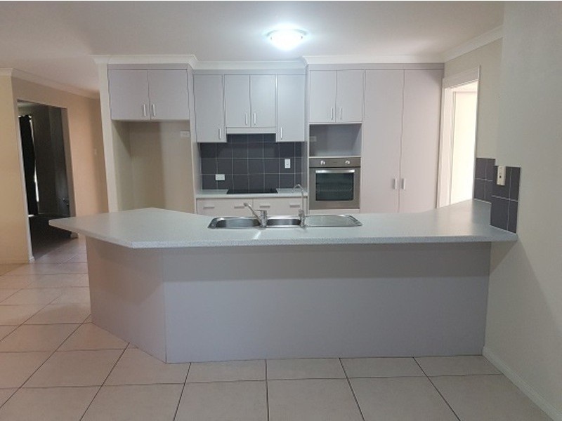 17 Sun Court, Calliope QLD 4680