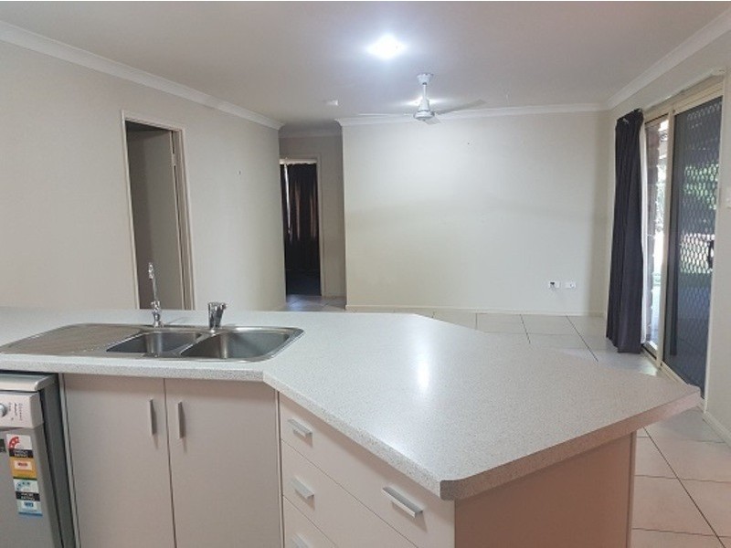 17 Sun Court, Calliope QLD 4680