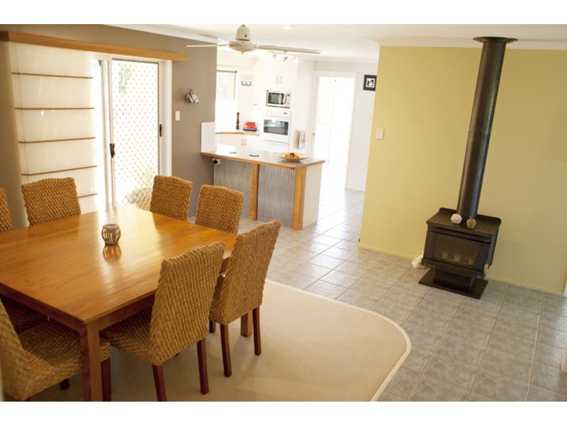 23 Helen Crescent, Wurdong Heights QLD 4680