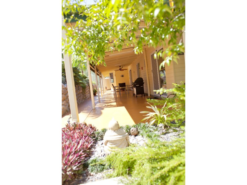 23 Helen Crescent, Wurdong Heights QLD 4680