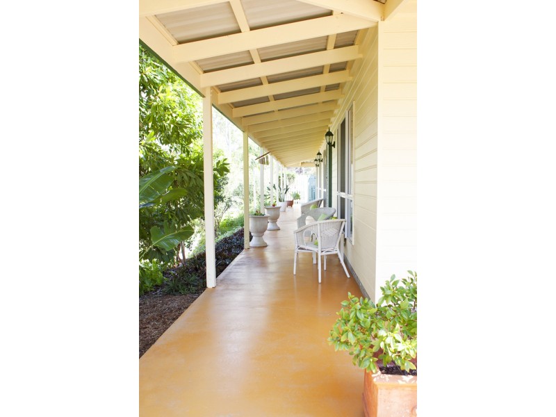 23 Helen Crescent, Wurdong Heights QLD 4680