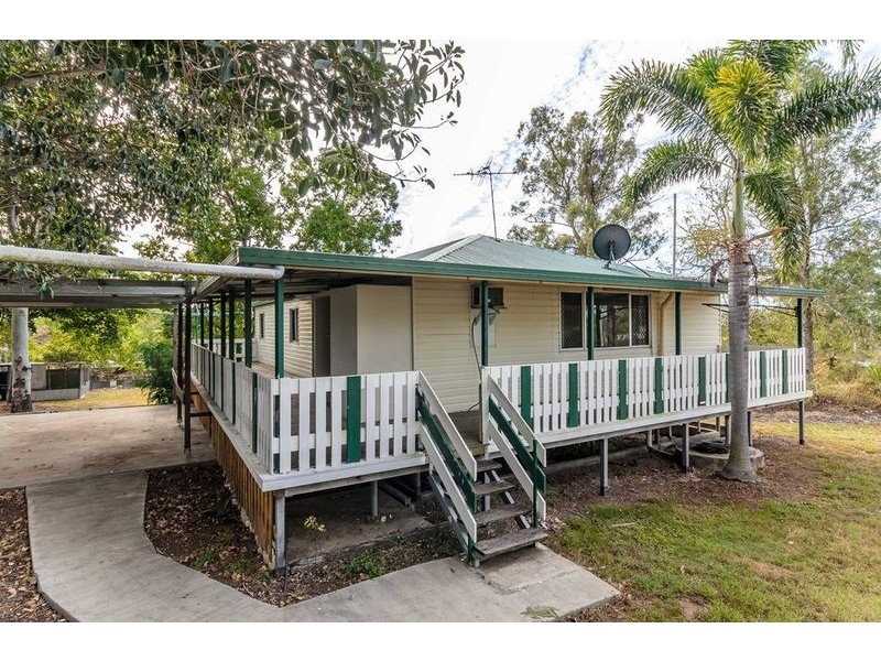 15 Langmorn Street, Raglan QLD 4697