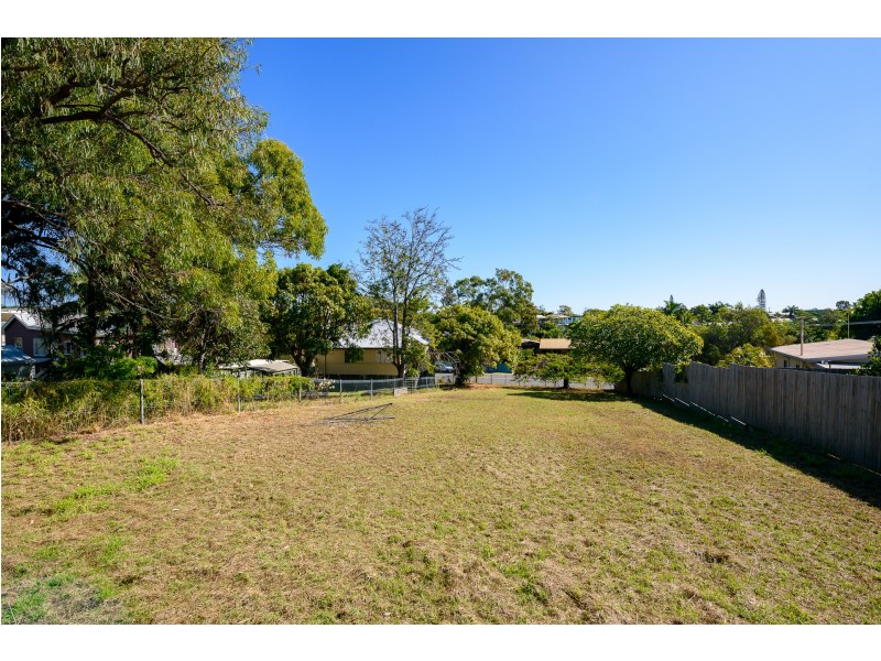 21 Beach Avenue, Tannum Sands QLD 4680