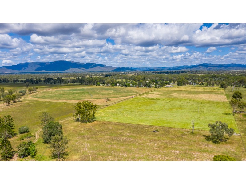 176 Mount Hector Road, Boyne Valley QLD 4680