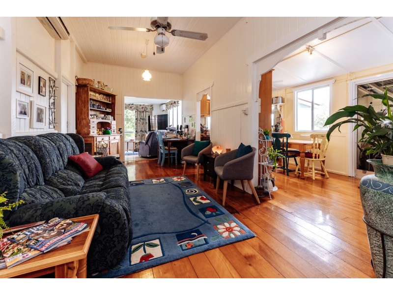 176 Mount Hector Road, Boyne Valley QLD 4680