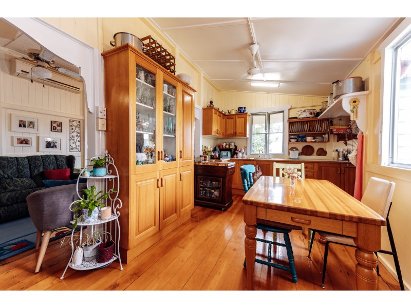 176 Mount Hector Road, Boyne Valley QLD 4680