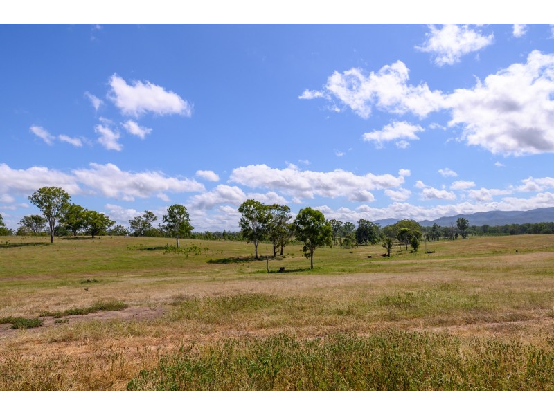 176 Mount Hector Road, Boyne Valley QLD 4680