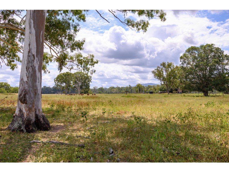 176 Mount Hector Road, Boyne Valley QLD 4680