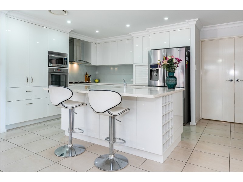 17 Beatle Parade, Calliope QLD 4680