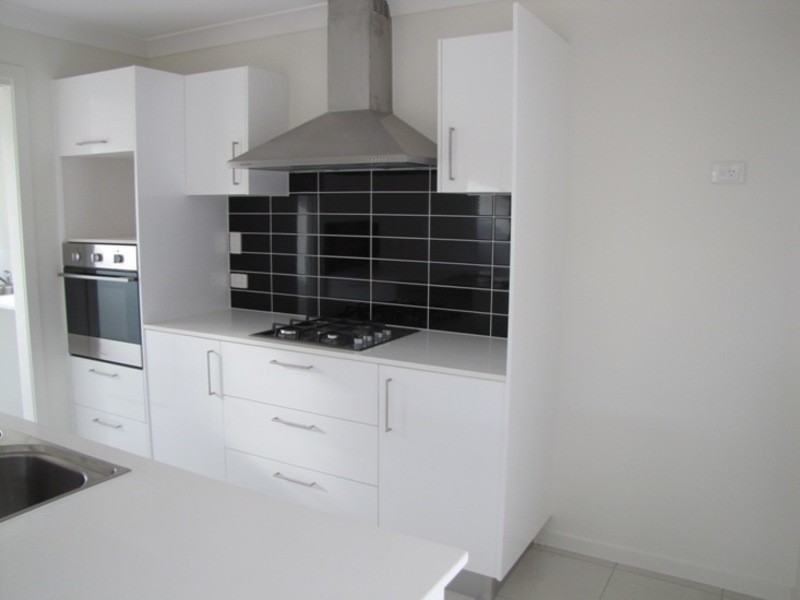 1/1 Wedgetail Road, Clinton QLD 4680