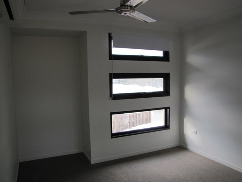 1/1 Wedgetail Road, Clinton QLD 4680