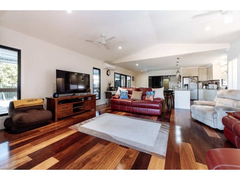 18 Neptune Street, Tannum Sands QLD 4680