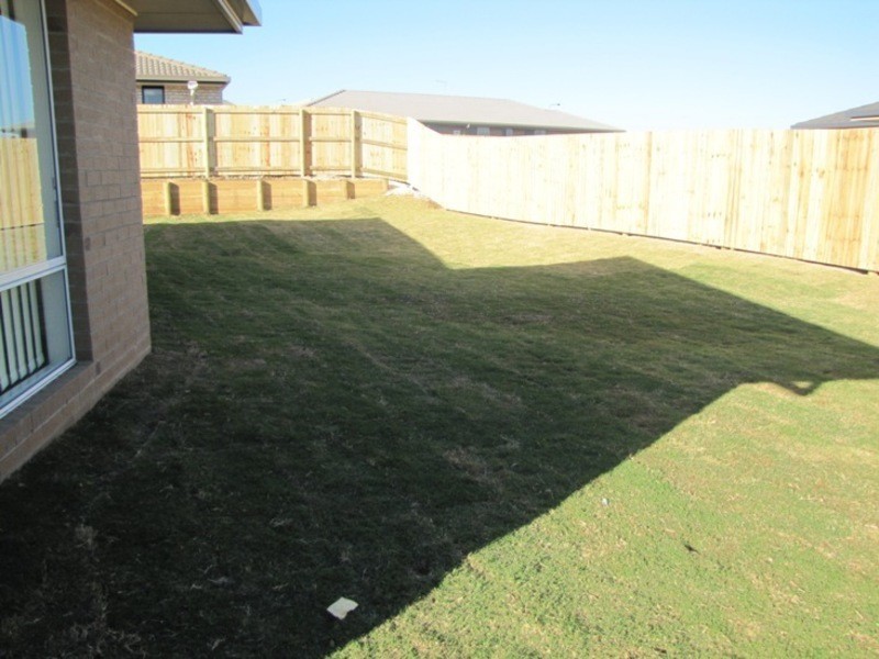 10 Abbey Place, Calliope QLD 4680