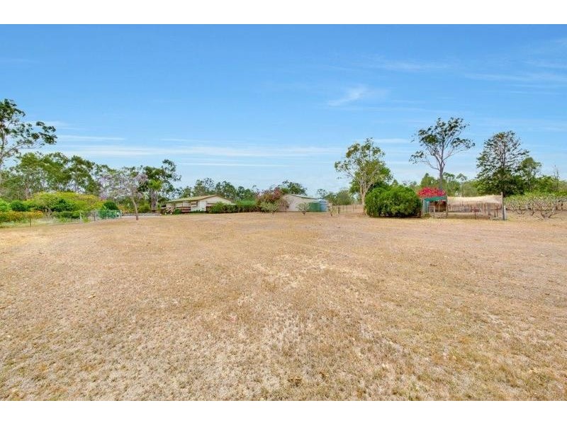 11 Aquarius Ave, Calliope QLD 4680
