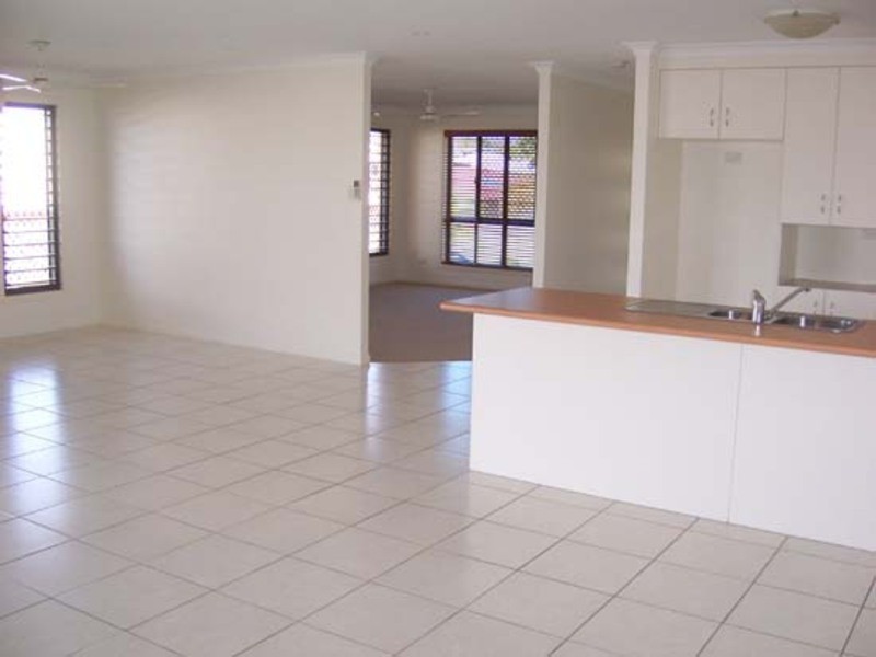 33 Central Avenue, Calliope QLD 4680