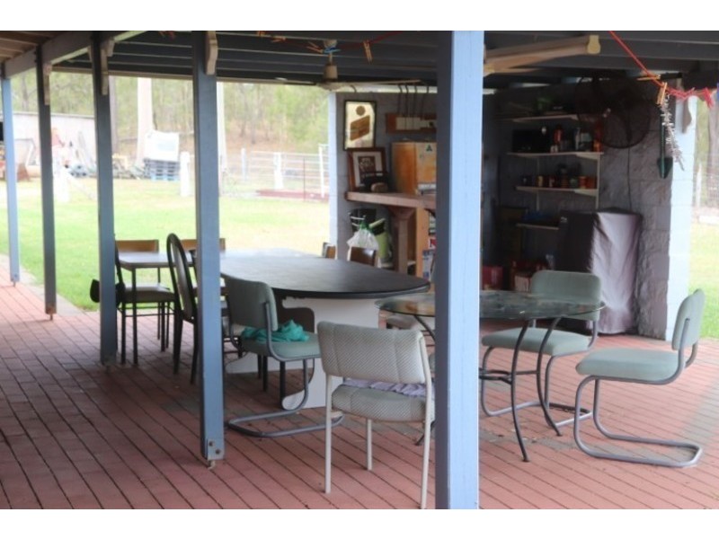2 Goodman Road, Mount Larcom QLD 4695