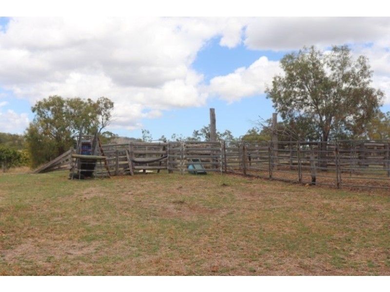 2 Goodman Road, Mount Larcom QLD 4695