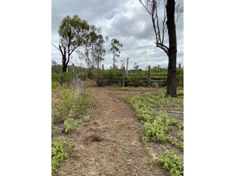 1003 Gentle Annie Road, Raglan QLD 4697