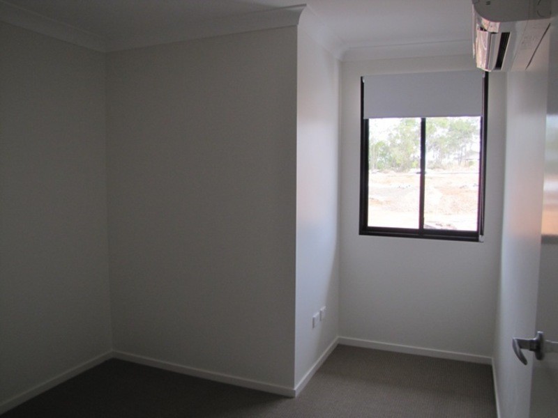1/1 Wedgetail Rd, Clinton QLD 4680