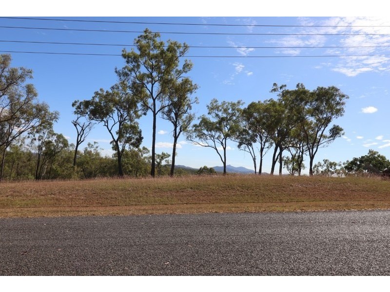 25 Riverview Drive, River Ranch QLD 4680