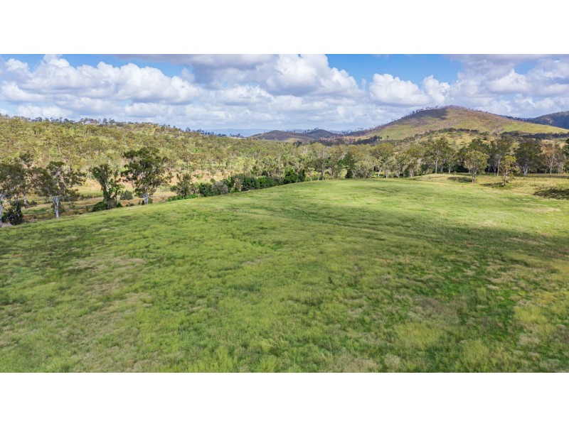 357 Marsh Road, Wooderson QLD 4680