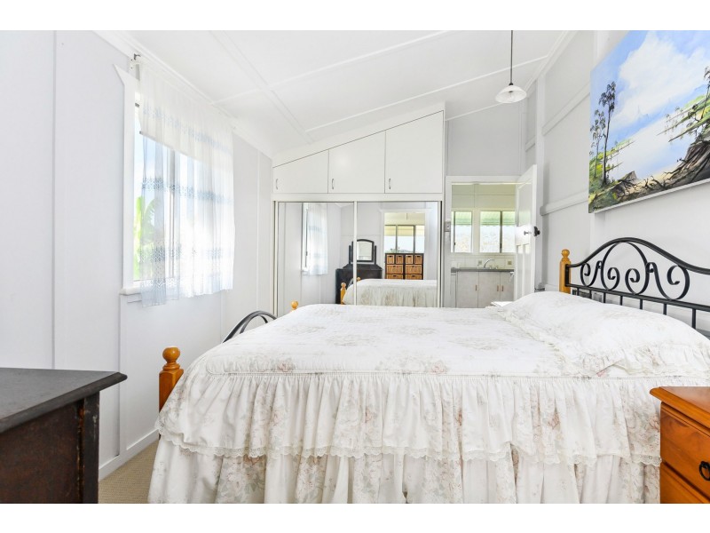 357 Marsh Road, Wooderson QLD 4680